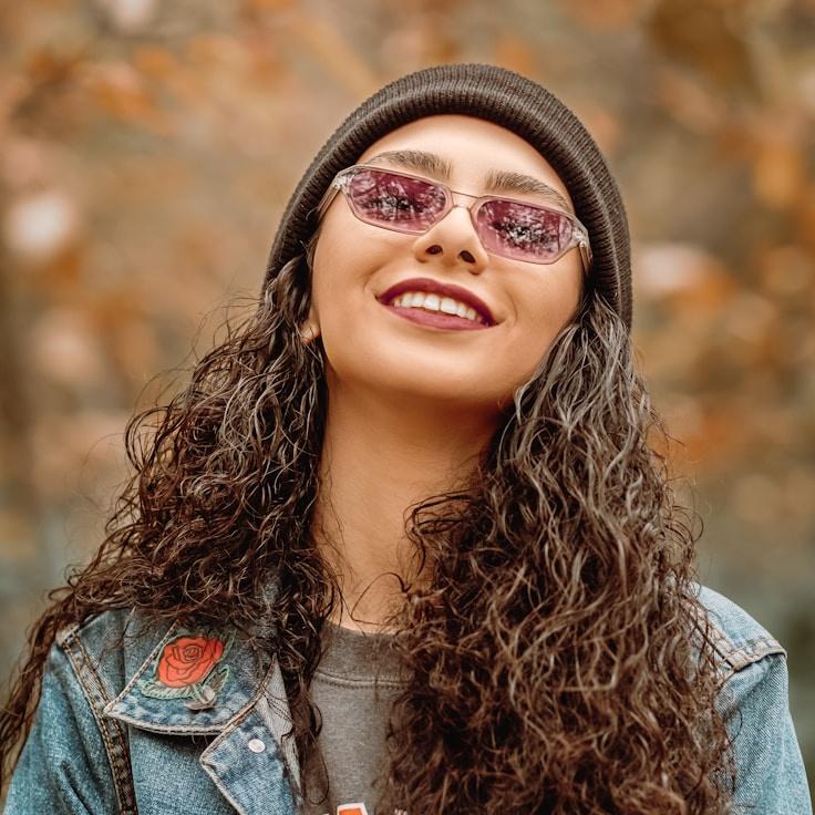 Jon Reed, Client Relations Director, discussing corporate gifting strategy with business clients